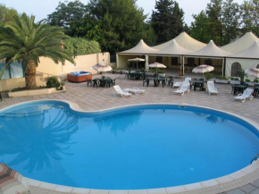 Гостиница Hotel Califfo  Куарту-Сант'елена